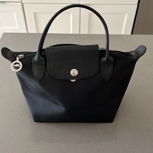 Longchamp Le Pliage Top Handle Bag [Black]